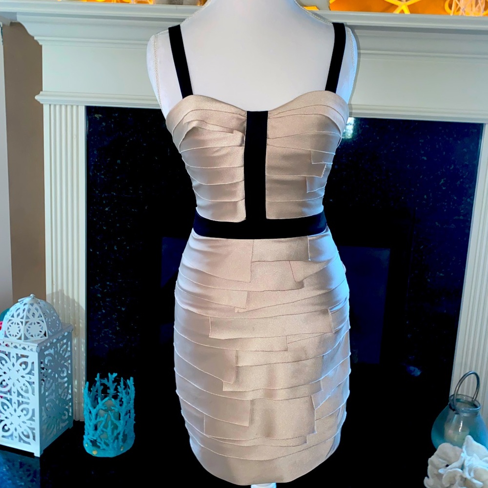 Champagne Bebe dress ♥️♥️